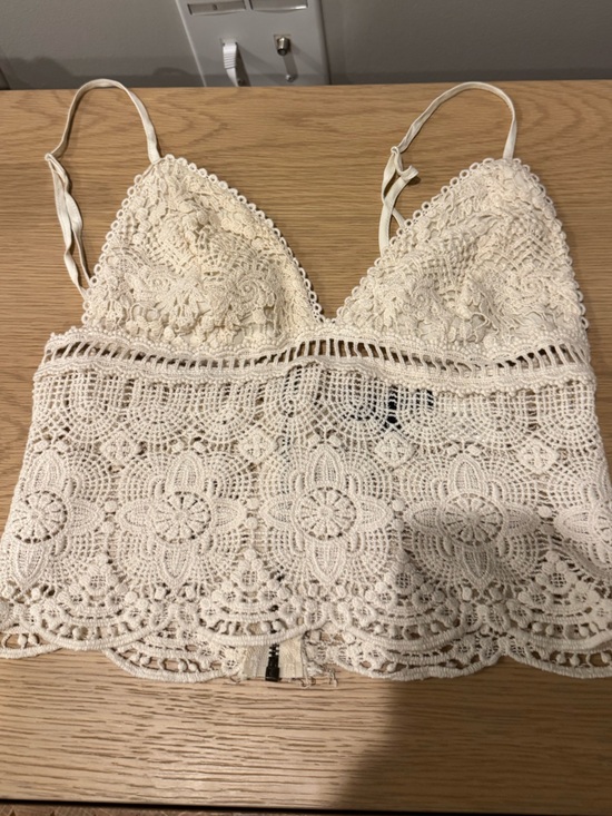 Kendall & Kylie Tops - Kendall & Kylie Cream Crochet Lace Bralette